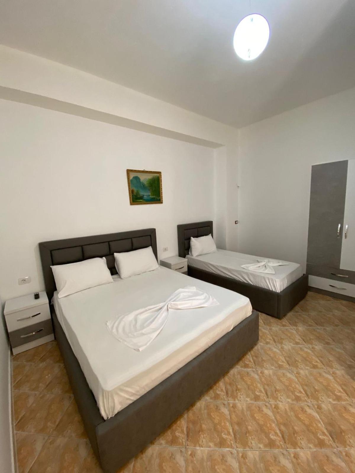 Guesthouse Seli Berat Extérieur photo
